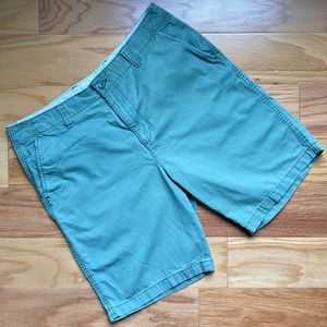 Old Navy Lived-In Straight Khaki Shorts - Mens